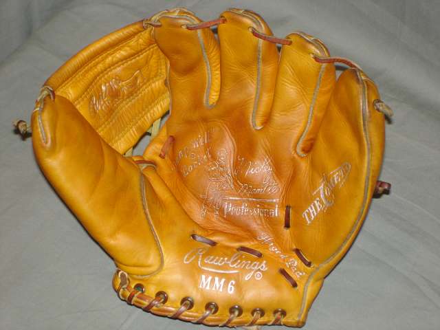 Mickey Mantle Rawlings MM6 Front